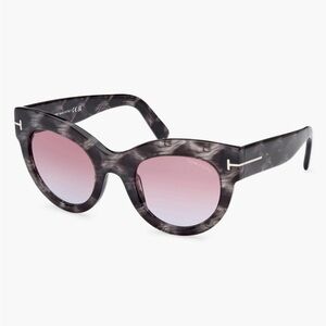 Tom Ford TF 1063 56Z Lucilla 51mm- 24-140 •2 Cat Eye Sunglasses Black Havana